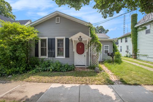 518 E Michigan Ave, Marshall, MI, 49068-1669 | Card Image