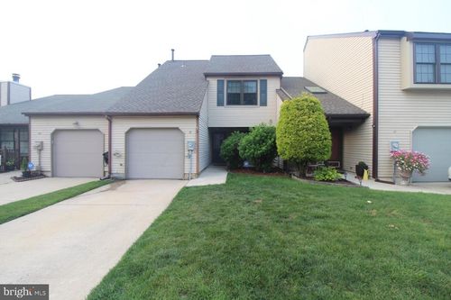 19 Emily Ct, Robbinsville, NJ, 08691-1306 | Card Image