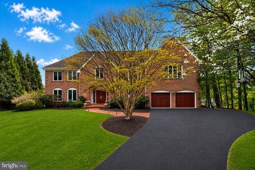 8601 Split Oak Cir, BETHESDA, MD, 20817-6934 | Card Image