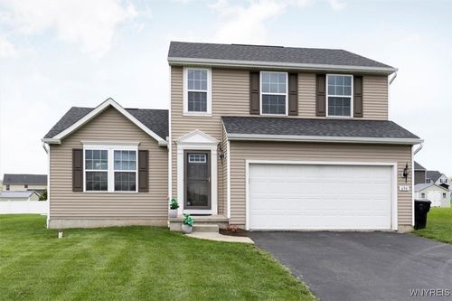 694 Pleasant View Dr, Lancaster, NY, 14086-1562 | Card Image