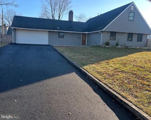 311 Snowball Dr, LEVITTOWN, PA, 19056-1721 | Card Image