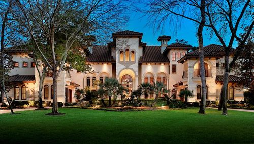 19 Hepplewhite Way, The Woodlands, TX, 77382-2069 | Card Image