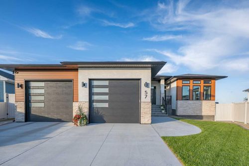 57 Hamptons Gate Se, Medicine Hat, AB, T1B0N7 | Card Image