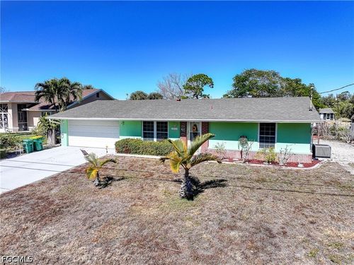18366 Burkholder Cir, Port Charlotte, FL, 33948-9372 | Card Image