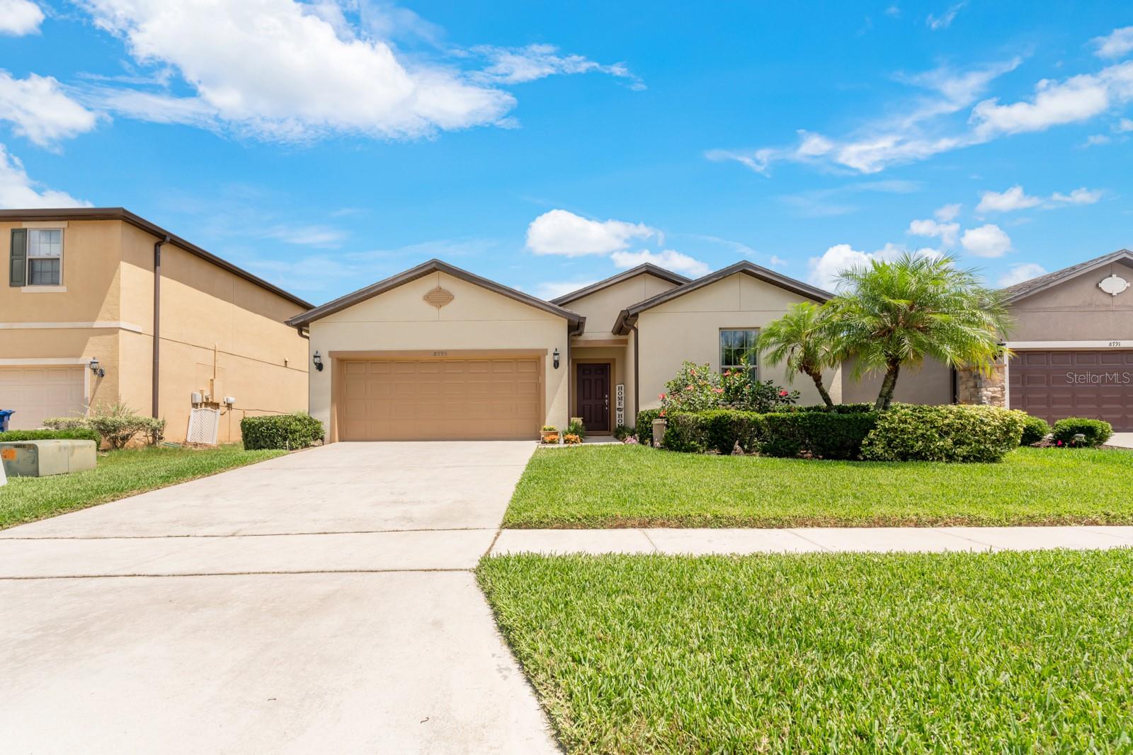 Hinsdale Heights Dr, Polk City, FL 33868