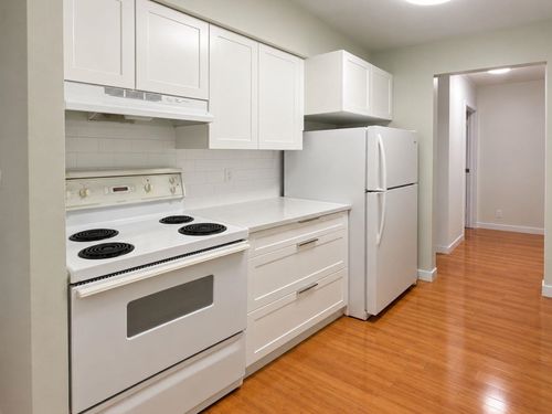 1207-10620 150 St, Surrey, BC, V3R7S1 | Card Image