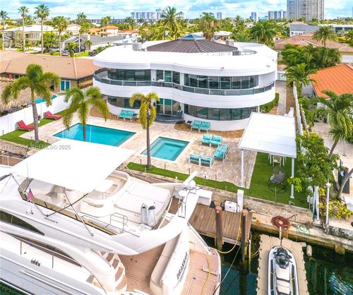 3344 Ne 167th St, North Miami Beach, FL, 33160-3850 | Card Image