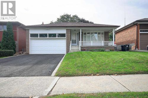 43 Hamptonbrook Dr, Toronto, ON, M9P1A2 | Card Image