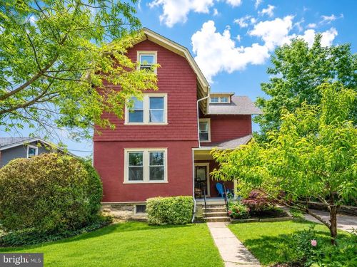 562 Barrett Ave, HAVERFORD, PA, 19041-1402 | Card Image