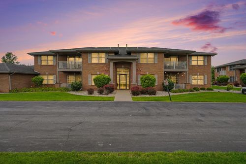 2c-9841 Wildwood Ct, Highland, IN, 46322-5553 | Card Image