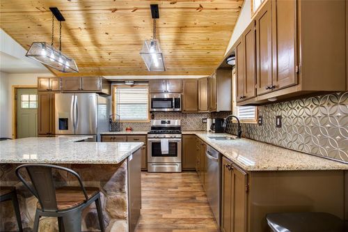 49962 S County Road 268, Ringwood, OK, 73768-6820 | Card Image