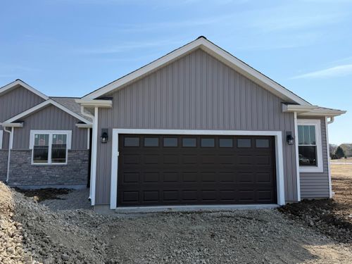 123 Resort Dr, Johnson Creek, WI, 53094-1203 | Card Image