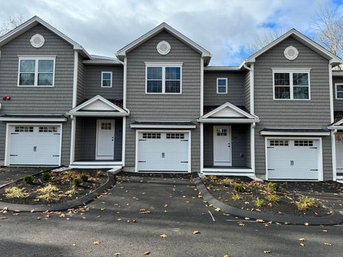 b-108 Mammoth Rd, Hooksett, NH, 03106-1156 | Card Image
