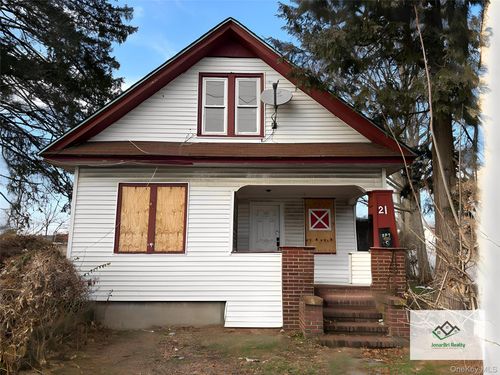 21 E Clinton Ave, Roosevelt, NY, 11575-1153 | Card Image