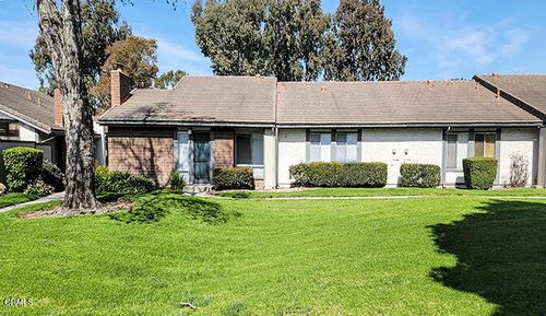 643 Holly Ave, Oxnard, CA, 93036-1934 | Card Image