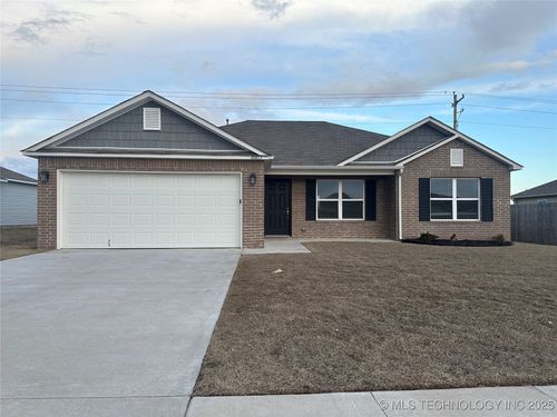 10813 N 101st Court E, Owasso, OK, 74055 | Card Image