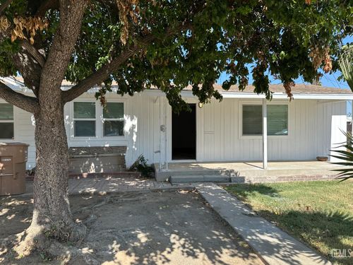 1012 Yosemite Dr, Bakersfield, CA, 93308-3353 | Card Image