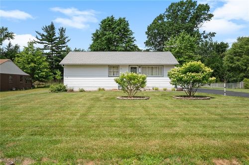 106 Briarleigh Dr, Brunswick, OH, 44212-1431 | Card Image