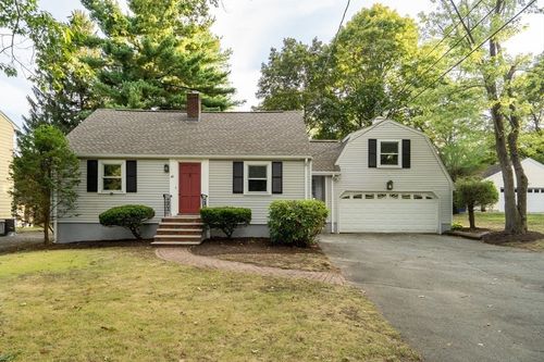 46 Middle St, Lexington, MA, 02421-7723 | Card Image