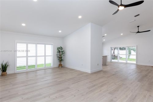 46 Gables Blvd, Weston, FL, 33326-2592 | Card Image