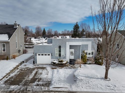 1163 Rue Descartes, Boisbriand, QC, J7G3A6 | Card Image