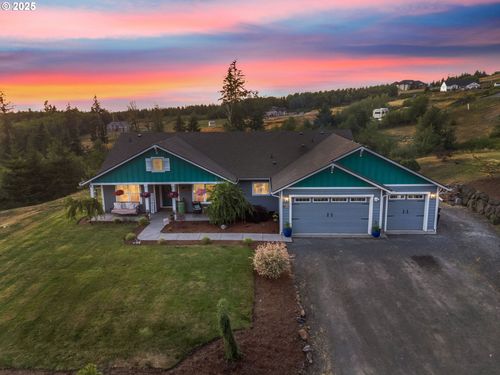 233 Powder Hill Dr, Kalama, WA, 98625-4202 | Card Image