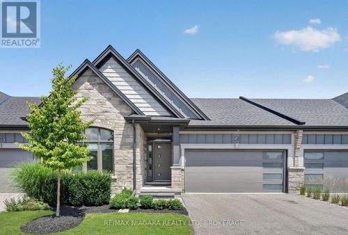 24 Peachtree Lane, Niagara-on-the-Lake (Virgil), ON, L0S1T0 | Card Image