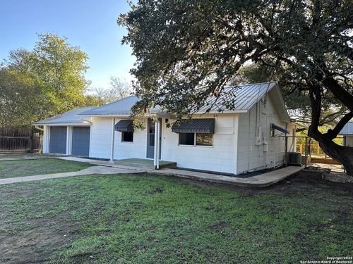 502 Cypress St, Bandera, TX, 78003-4645 | Card Image