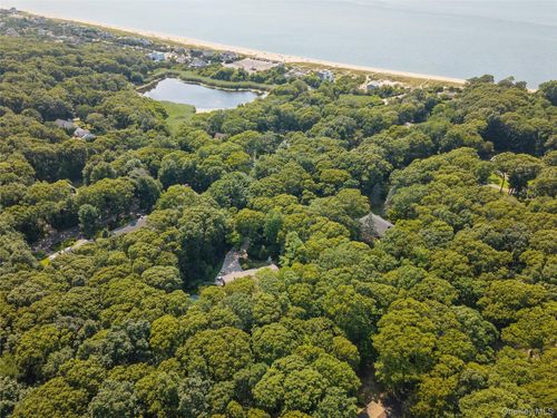 13260 Soundview Ave, Southold, NY, 11971-2724 | Card Image