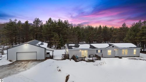 6565 N 31 Rd, Manton, MI, 49663-8031 | Card Image