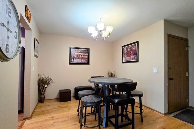 1338 - 1338 Stratford Dr, Condo with 3 bedrooms, 2 bathrooms and 2 parking in Gurnee IL | Image 6