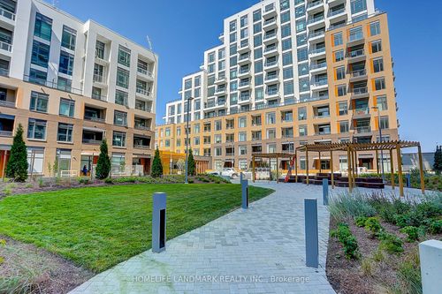 b-532-7950 Bathurst St, Thornhill, ON, L4J0B8 | Card Image