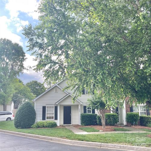 945 Heritage Pkwy, Fort Mill, SC, 29715-8336 | Card Image
