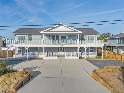 3209 Sandfiddler Rd, Virginia Beach, VA, 23456-4301 | Card Image