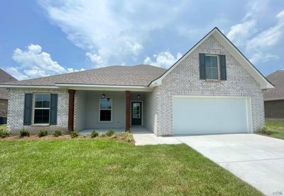 121 Horis Drive, House other with 4 bedrooms, 2 bathrooms and null parking in Houma LA | Image 1