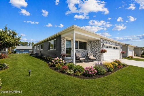 8 Tijuana Ct, Berkeley, NJ, 08757-3753 | Card Image