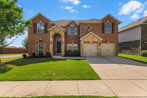 9833 Saltbrush St, Fort Worth, TX, 76177-7406 | Card Image