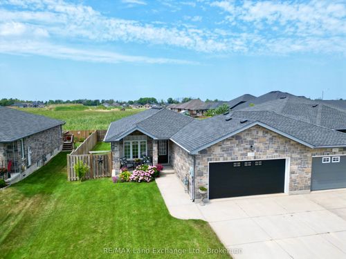 246 Stickel St, Port Elgin, ON, N0H2C1 | Card Image