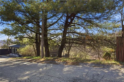 0 Guy St, Pittsburgh, PA, 15217 | Card Image