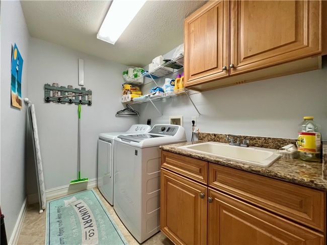 204A - 4160 N A1a, House attached with 3 bedrooms, 2 bathrooms and null parking in Hutchinson Island FL | Image 21