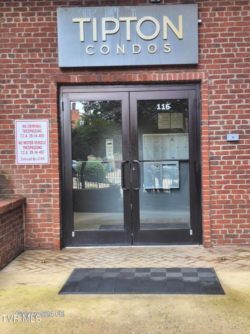 209-116 Tipton St, Johnson City, TN, 37604-5775 | Card Image