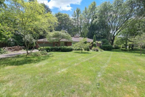 103 Bruce Ave, Bucyrus, OH, 44820-3240 | Card Image