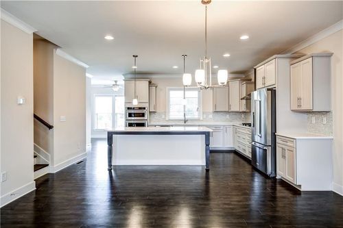 827 Stone Ridge Ln, Atlanta, GA, 30324-5740 | Card Image