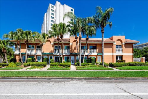 920 N Shore Dr Ne, ST PETERSBURG, FL, 33701-2018 | Card Image