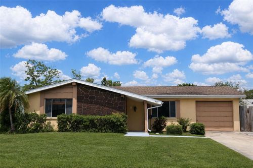 4011 Grayton Dr, New Port Richey, FL, 34652-5708 | Card Image