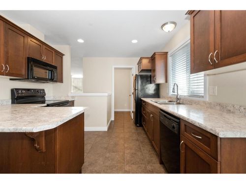 46151 3rd Ave, Chilliwack, BC, V2P1R7 | Card Image