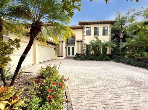 7996 Sw 195th St, Cutler Bay, FL, 33157-8031 | Card Image