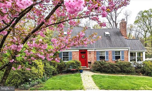 6715 Queens Chapel Rd, UNIVERSITY PARK, MD, 20782-1113 | Card Image