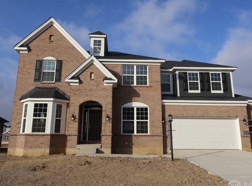 9041 Sorrento Pl, Washingtn Twp, OH, 45458-4529 | Card Image