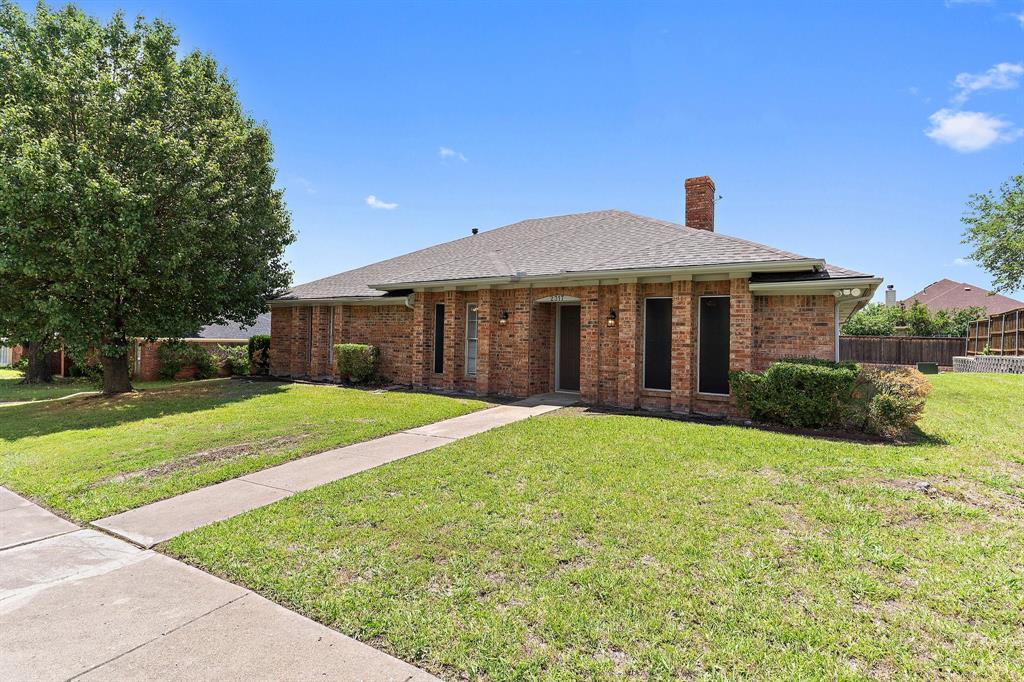 Country Valley Rd, Garland, TX 75041